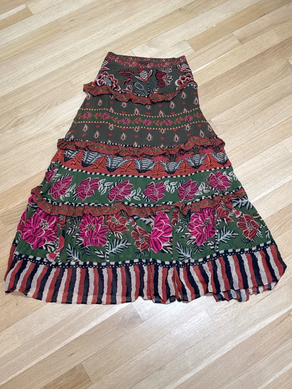 FARM Rio Ainika Floral Garden Maxi Skirt - Picture 2 of 4